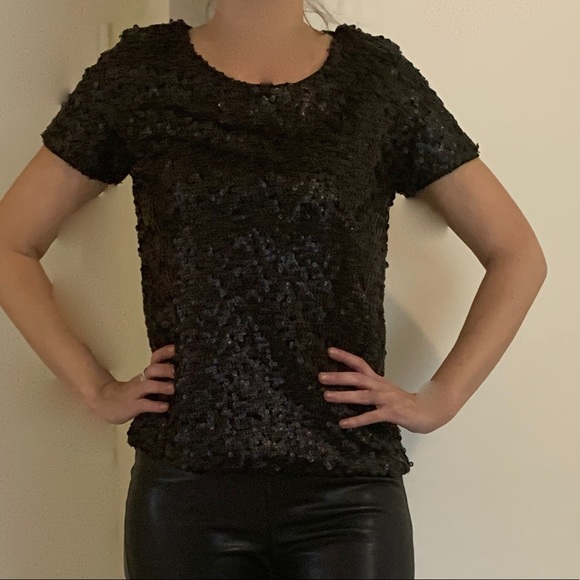 ❤️H&M Black Sequin top - Picture 3 of 6